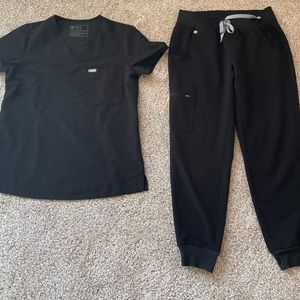 Figs- black scrub set